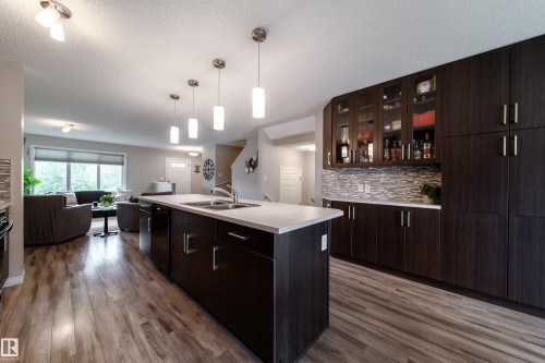 Kitchen - 3211 Cherry Crescent, Edmonton, AB 