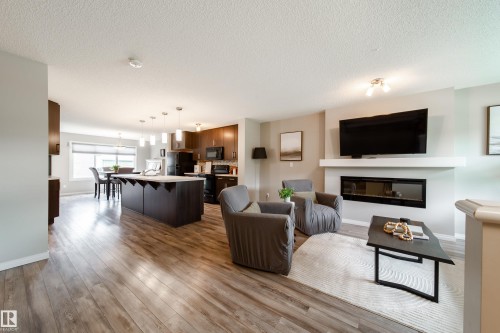 Living room - 3211 Cherry Crescent, Edmonton, AB 