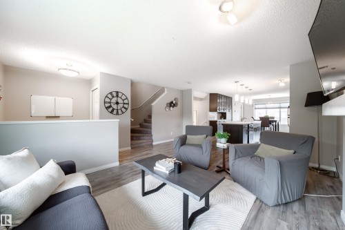 Living room - 3211 Cherry Crescent, Edmonton, AB 