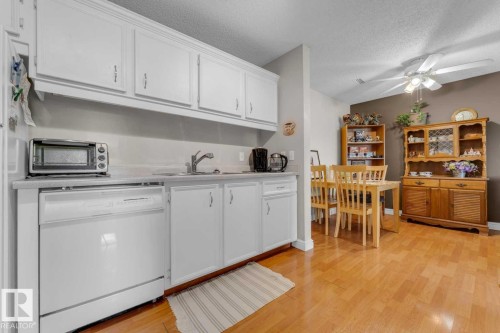 #164 2703 79 St Nw, Edmonton, AB - Indoor Photo Showing Kitchen