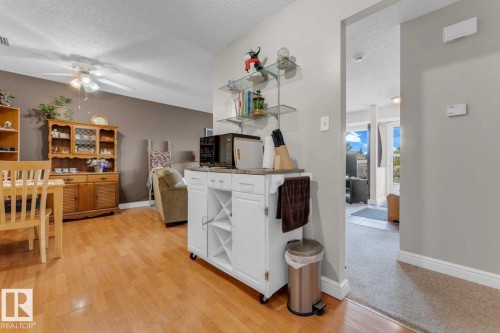 #164 2703 79 St Nw, Edmonton, AB - Indoor Photo Showing Kitchen