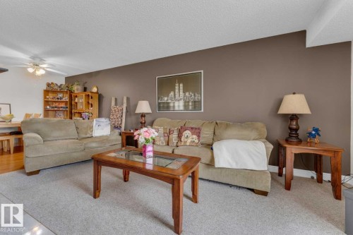#164 2703 79 St Nw, Edmonton, AB - Indoor Photo Showing Living Room