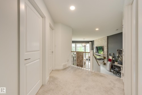 20332 29 Avenue, Edmonton, AB 