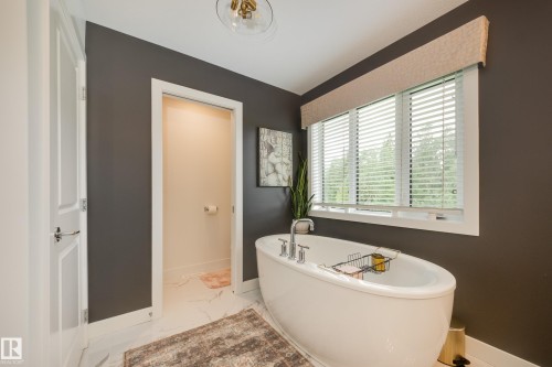 20332 29 Avenue, Edmonton, AB 