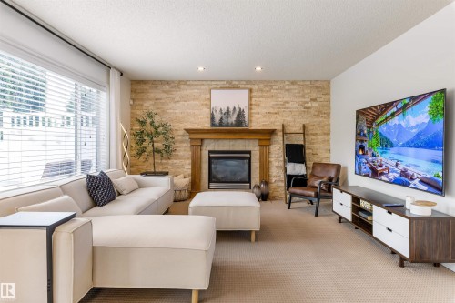1203 Tredger Crest, Edmonton, AB 