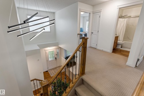 1203 Tredger Crest, Edmonton, AB 