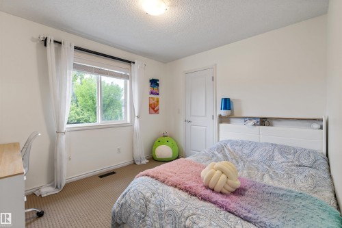 1203 Tredger Crest, Edmonton, AB 