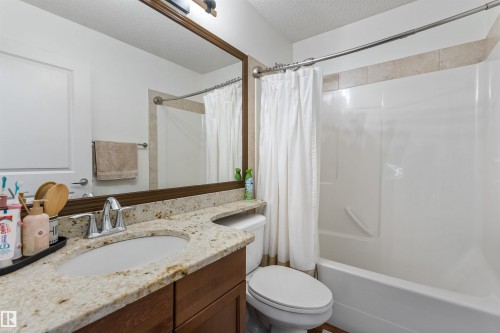 1203 Tredger Crest, Edmonton, AB 