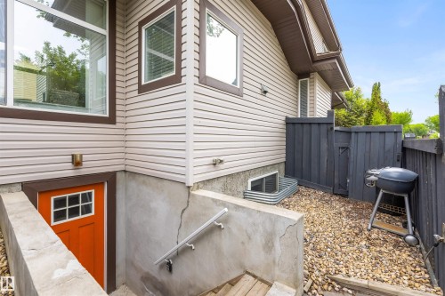 1203 Tredger Crest, Edmonton, AB 