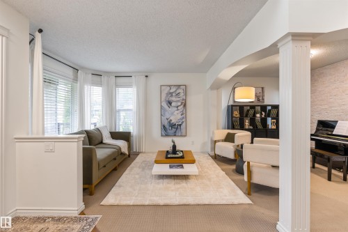 1203 Tredger Crest, Edmonton, AB 