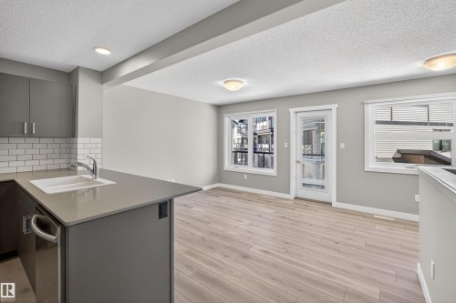 1203 163 Street Sw, Edmonton, AB 