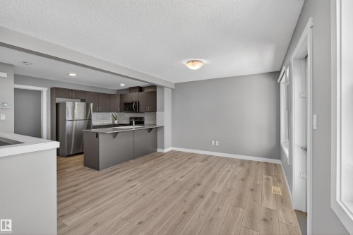 1203 163 Street Sw, Edmonton, AB 