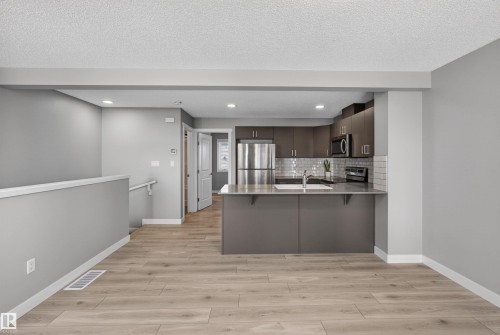 1203 163 Street Sw, Edmonton, AB 