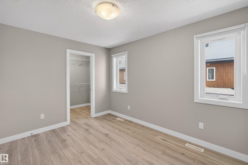 1203 163 Street Sw, Edmonton, AB 