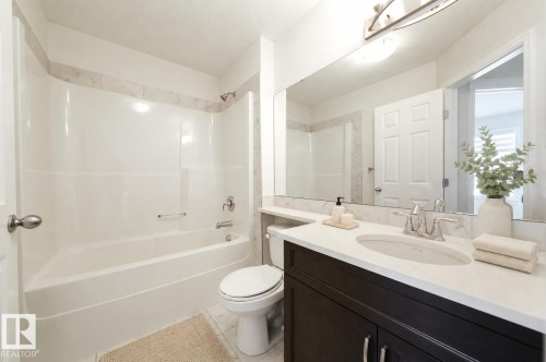 Bathroom - 1199 Watt Drive, Edmonton, AB 