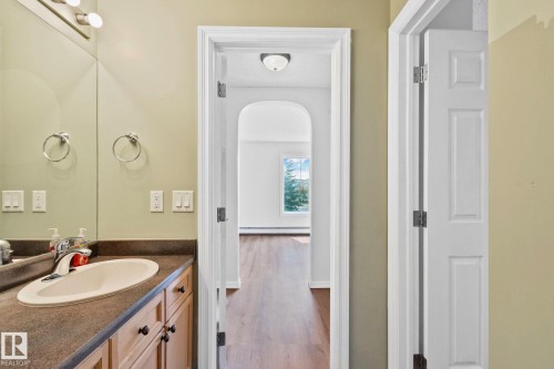 207 13830 150 Avenue, Edmonton, AB 