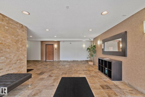 207 13830 150 Avenue, Edmonton, AB 
