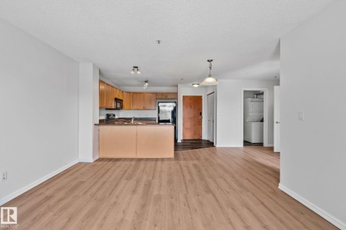 207 13830 150 Avenue, Edmonton, AB 