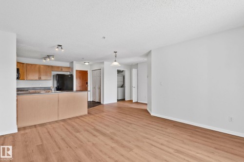 207 13830 150 Avenue, Edmonton, AB 
