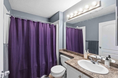 Bathroom - 128 1520 Hammond Gate, Edmonton, AB 