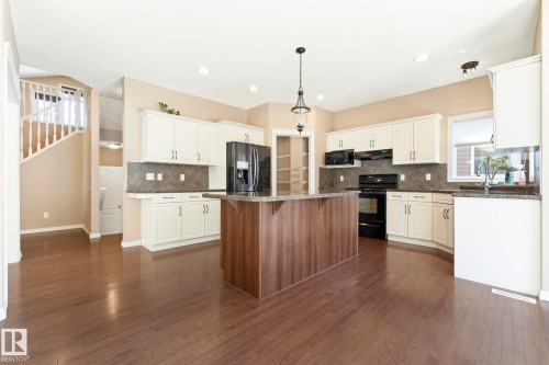 1212 82 Street, Edmonton, AB 