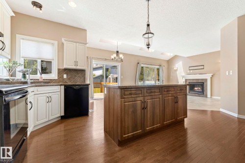 1212 82 Street, Edmonton, AB 