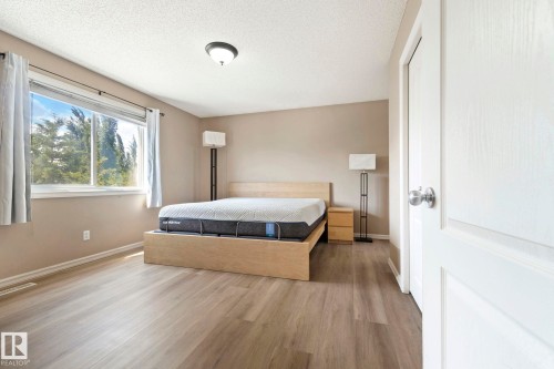 1212 82 Street, Edmonton, AB 