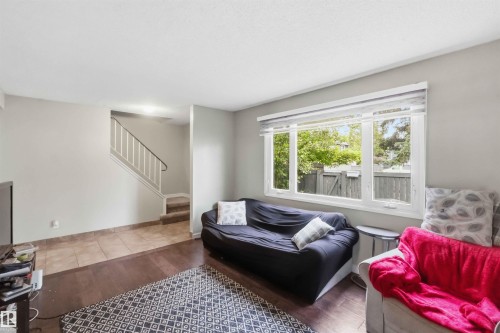 219 Callingwood Tw Nw, Edmonton, AB 