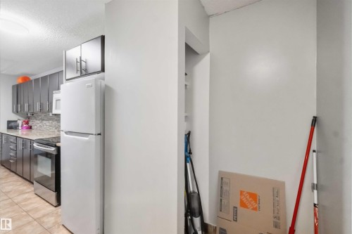 219 Callingwood Tw Nw, Edmonton, AB 