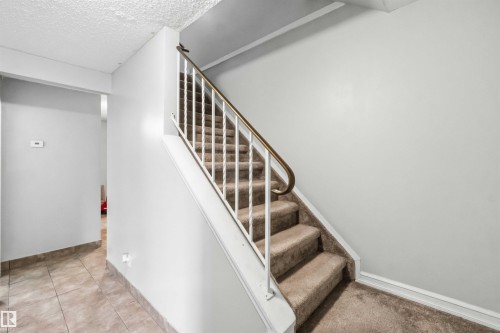 219 Callingwood Tw Nw, Edmonton, AB 
