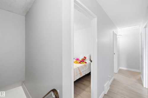 219 Callingwood Tw Nw, Edmonton, AB 