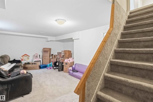 219 Callingwood Tw Nw, Edmonton, AB 