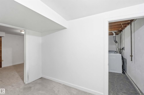219 Callingwood Tw Nw, Edmonton, AB 