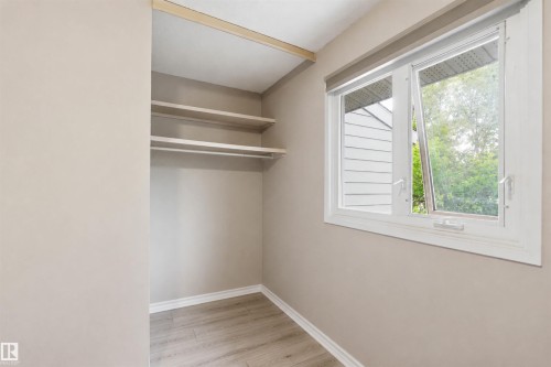 219 Callingwood Tw Nw, Edmonton, AB 