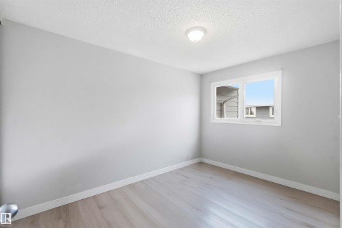 219 Callingwood Tw Nw, Edmonton, AB 