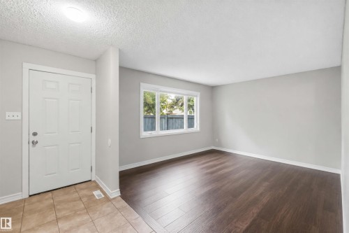 219 Callingwood Tw Nw, Edmonton, AB 