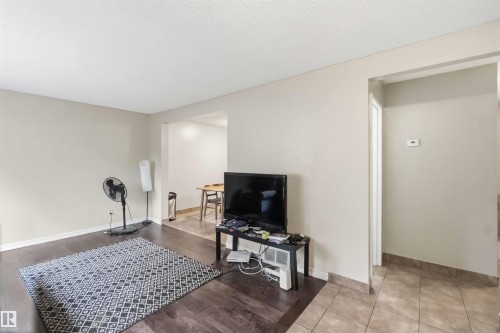 219 Callingwood Tw Nw, Edmonton, AB 