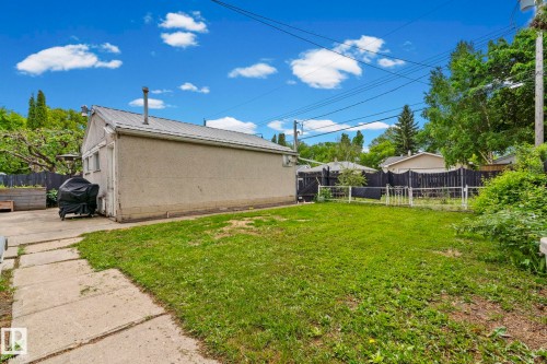 13631 122 Avenue, Edmonton, AB 