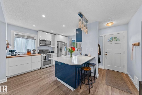 13631 122 Avenue, Edmonton, AB 