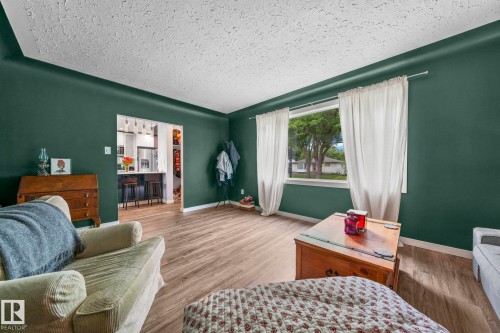 13631 122 Avenue, Edmonton, AB 