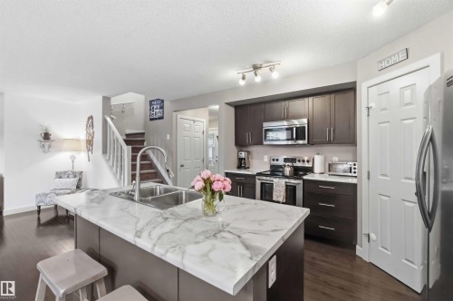 Kitchen - 20013 131 Avenue, Edmonton, AB 