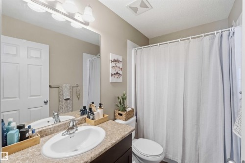 Bathroom - 20013 131 Avenue, Edmonton, AB 