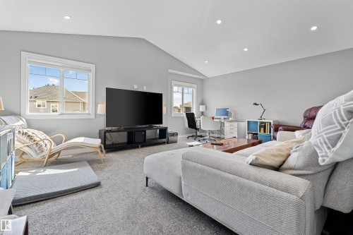 524 Mcdonough Way, Edmonton, AB 