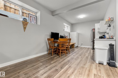 524 Mcdonough Way, Edmonton, AB 