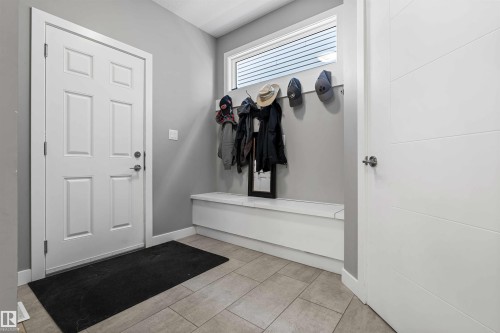 524 Mcdonough Way, Edmonton, AB 