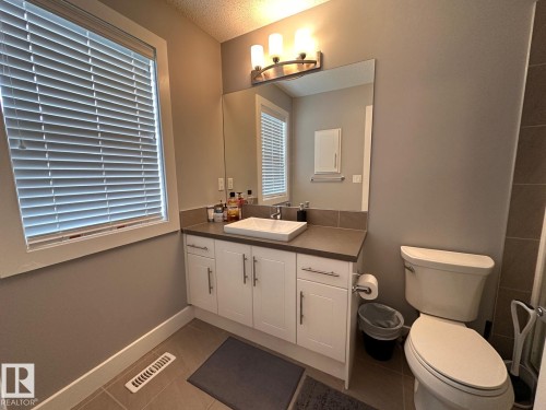 2105 24 Street, Edmonton, AB 