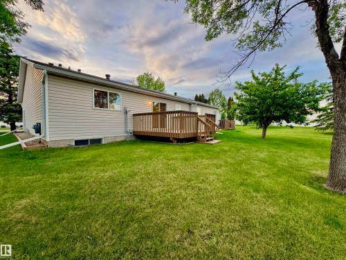 8118 27 Avenue, Edmonton, AB 