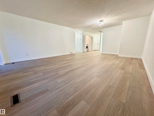 8118 27 Avenue, Edmonton, AB 