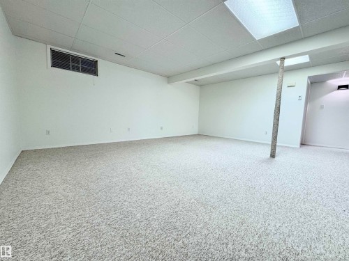 8118 27 Avenue, Edmonton, AB 