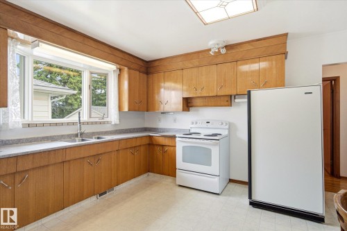 12324 133 Avenue, Edmonton, AB 